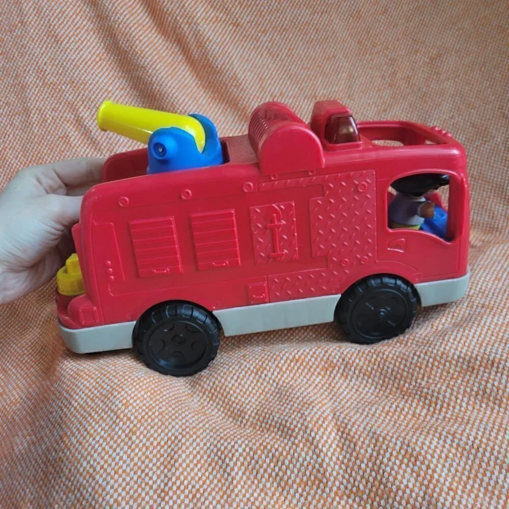 Fisher-Price ●brand fisher